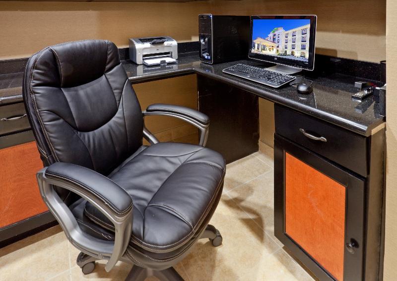 Comfort Inn & Suites Dallas Medical-Market Center Экстерьер фото