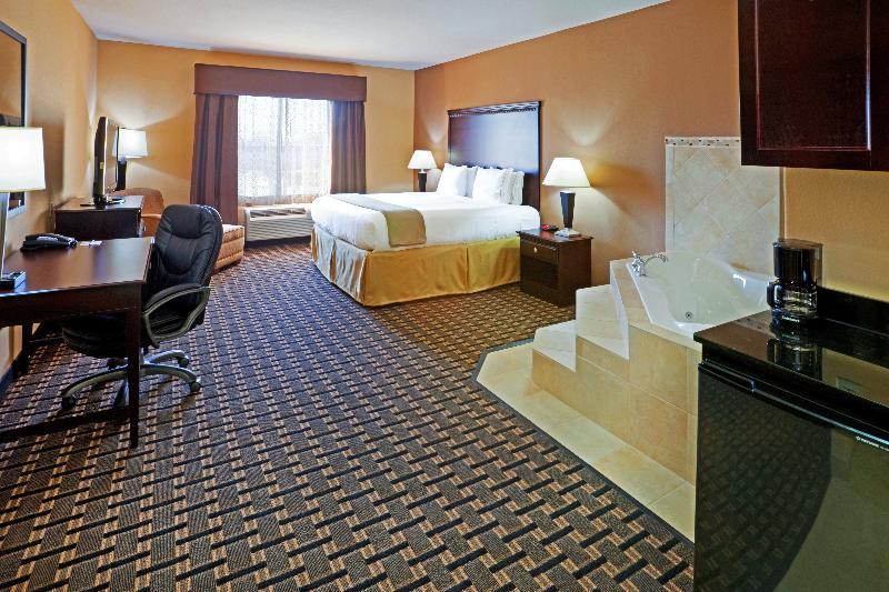 Comfort Inn & Suites Dallas Medical-Market Center Экстерьер фото