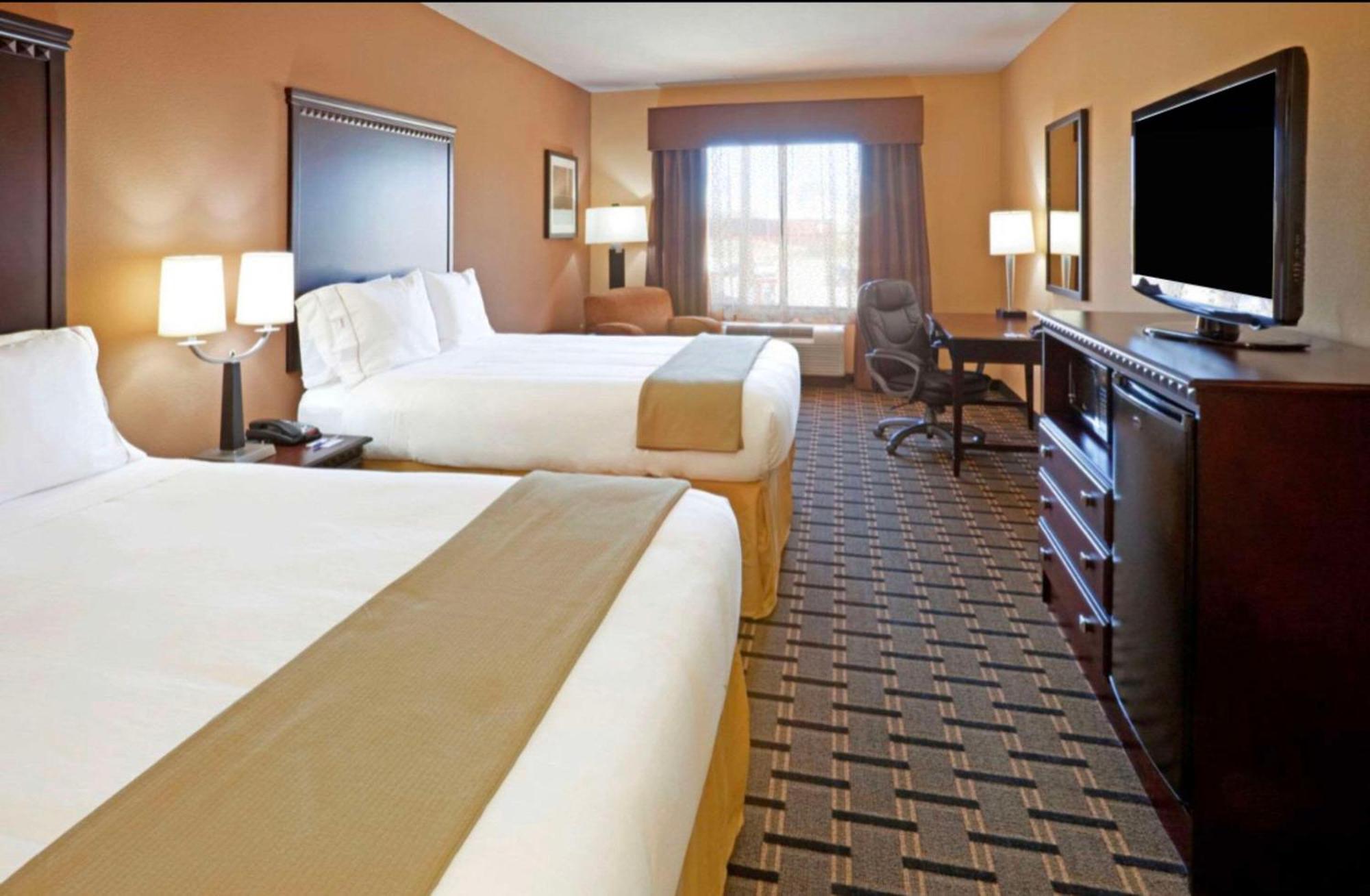 Comfort Inn & Suites Dallas Medical-Market Center Экстерьер фото